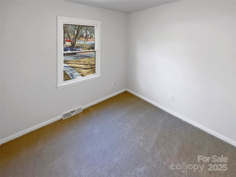 7401 Limerick Dr Charlotte, NC 28270