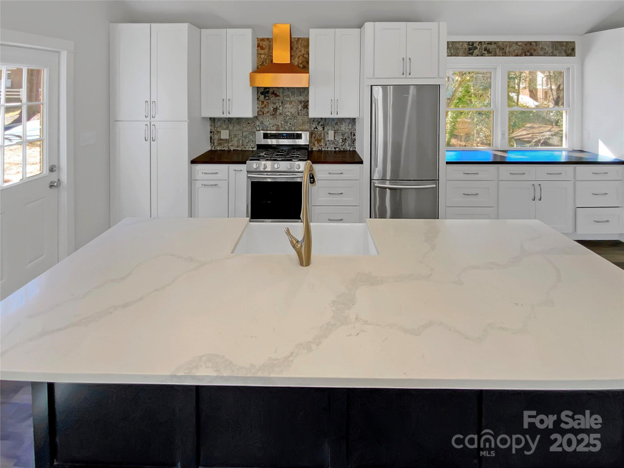 7401 Limerick Dr Charlotte, NC 28270