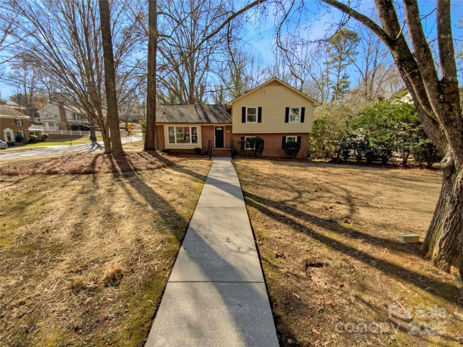 7401 Limerick Dr Charlotte, NC 28270