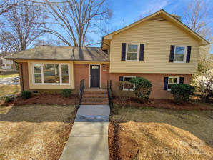 7401 Limerick Dr Charlotte, NC 28270