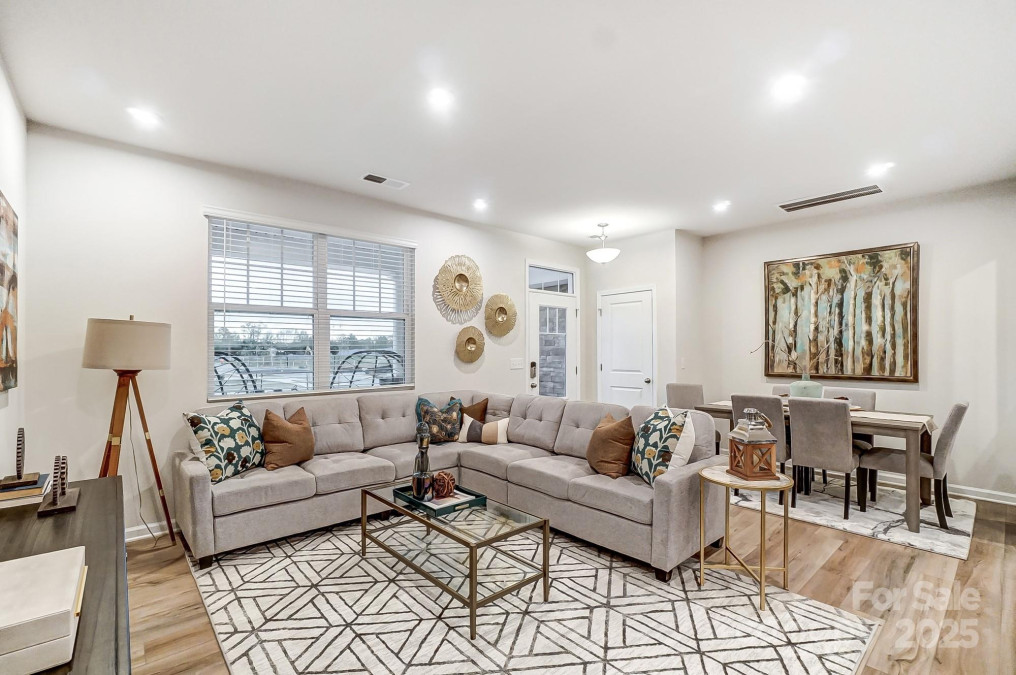 4106 Cheyney Park Dr Charlotte, NC 28269