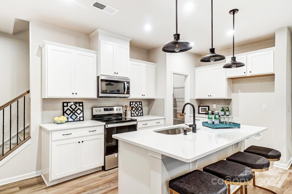 4106 Cheyney Park Dr Charlotte, NC 28269