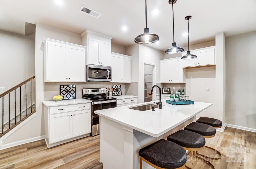 4106 Cheyney Park Dr Charlotte, NC 28269