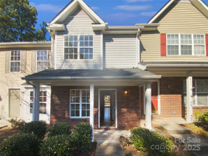 609 Mountainwater Dr Charlotte, NC 28262