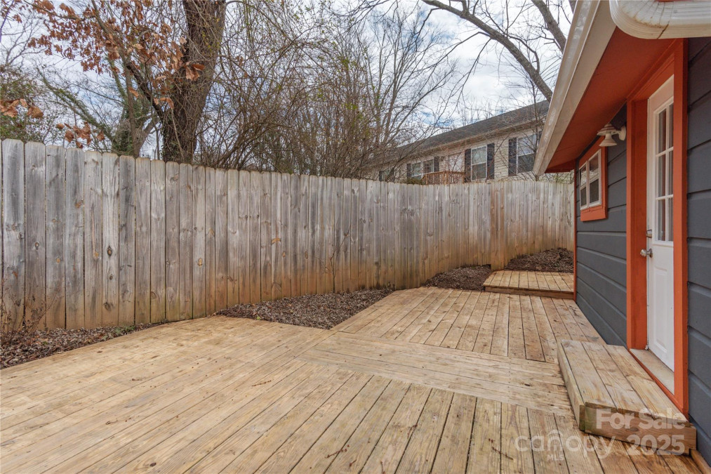 140 State St Asheville, NC 28806