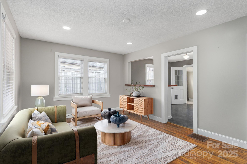 140 State St Asheville, NC 28806
