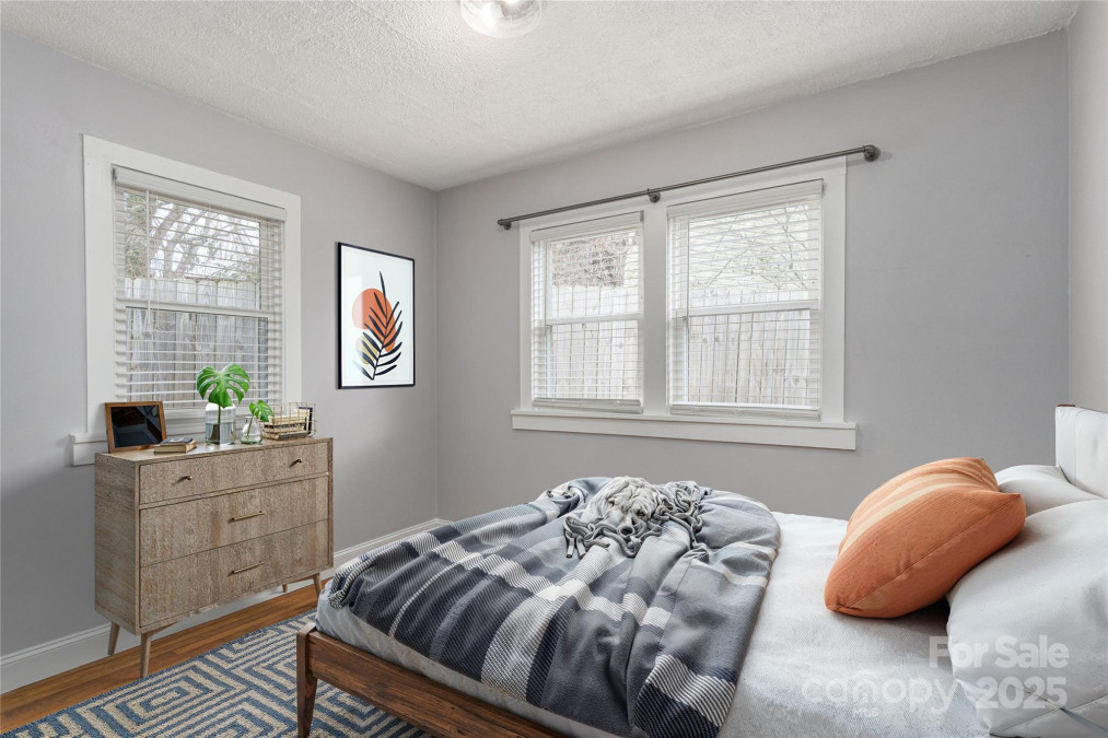 140 State St Asheville, NC 28806