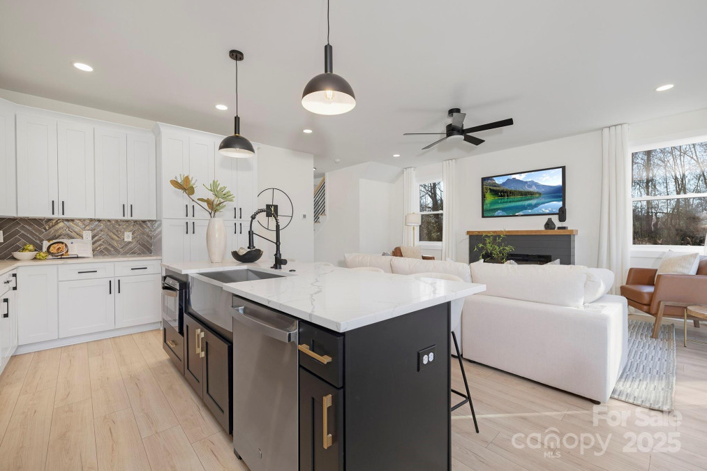 3312 Polk And White Rd Charlotte, NC 28269