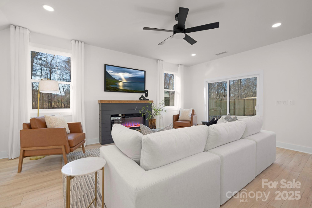 3312 Polk And White Rd Charlotte, NC 28269