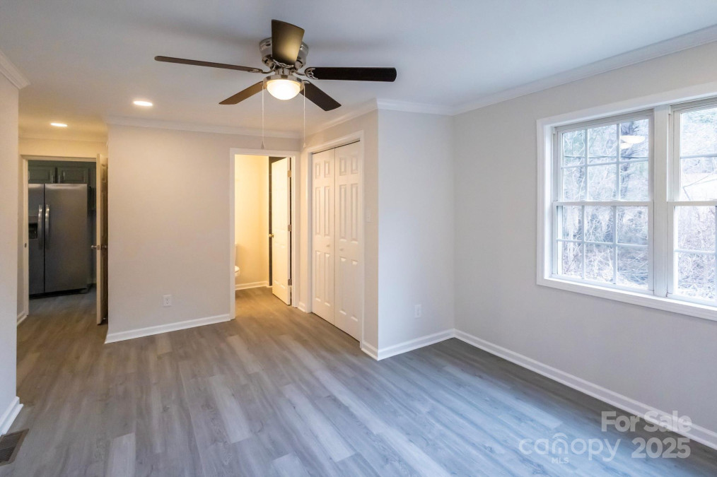 833 Chestnut St Stanley, NC 28164