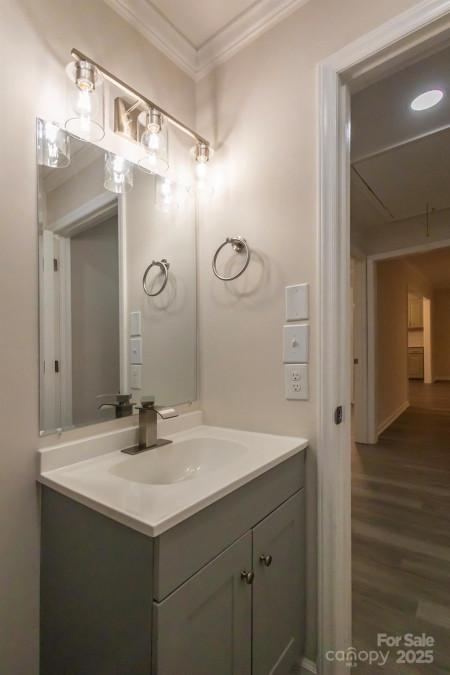 833 Chestnut St Stanley, NC 28164