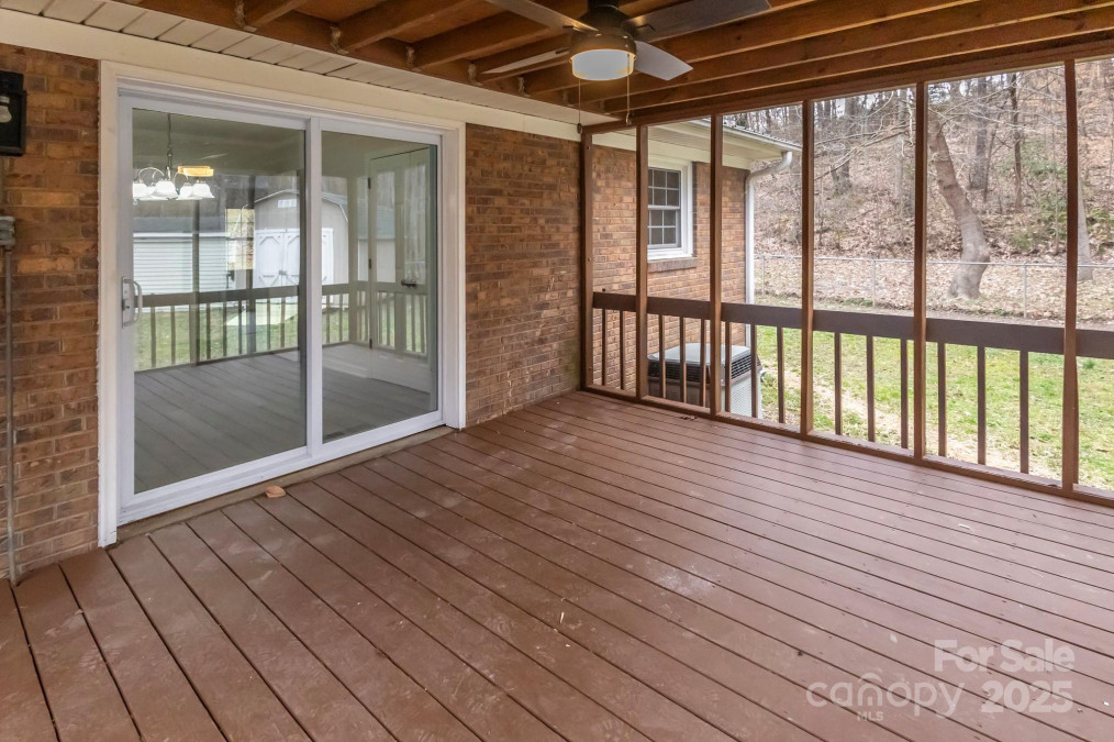 833 Chestnut St Stanley, NC 28164