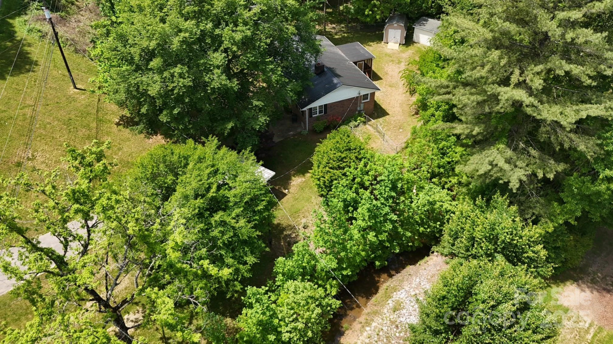 833 Chestnut St Stanley, NC 28164