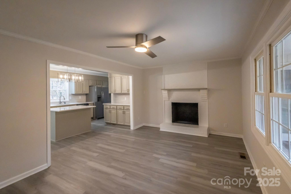 833 Chestnut St Stanley, NC 28164