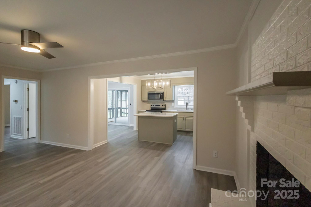 833 Chestnut St Stanley, NC 28164