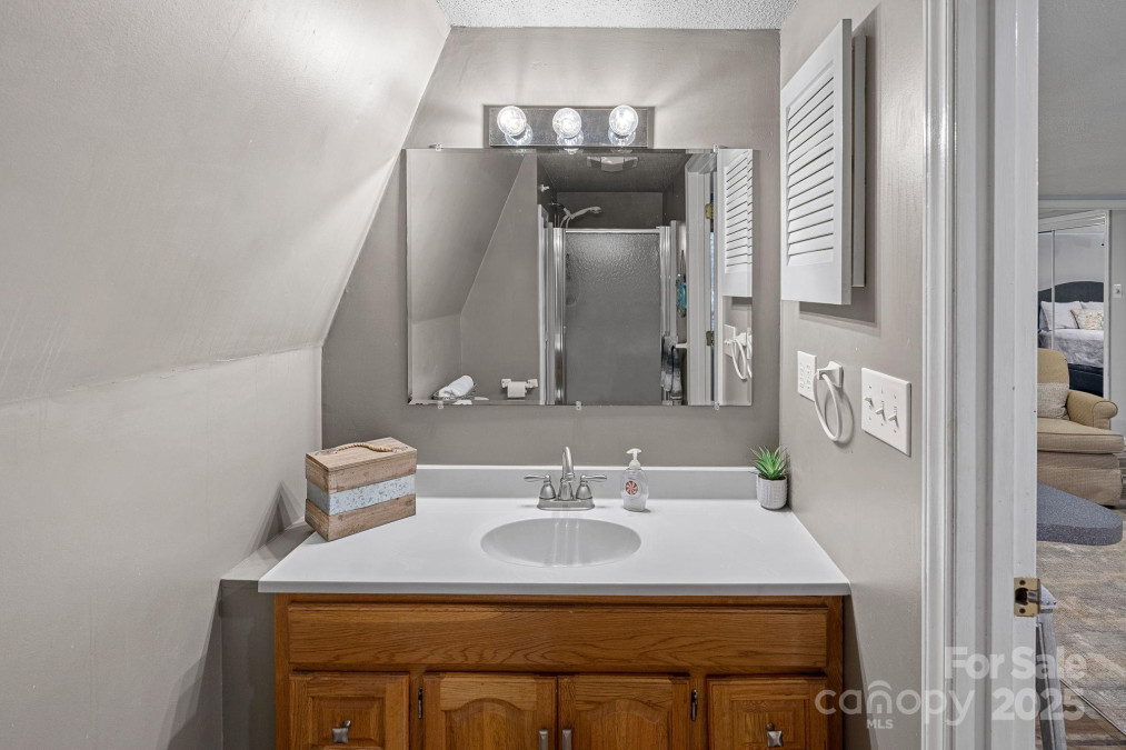 7977 Lucky Creek Ln Denver, NC 28037