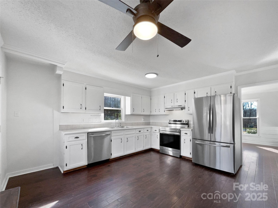11430 Gelding Dr Charlotte, NC 28215