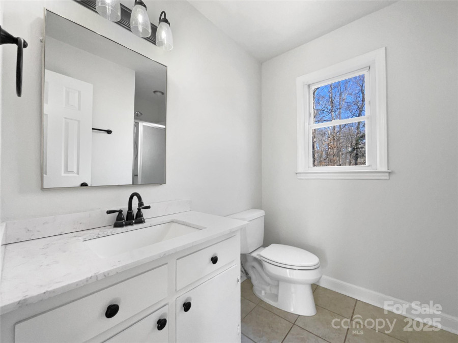 11430 Gelding Dr Charlotte, NC 28215