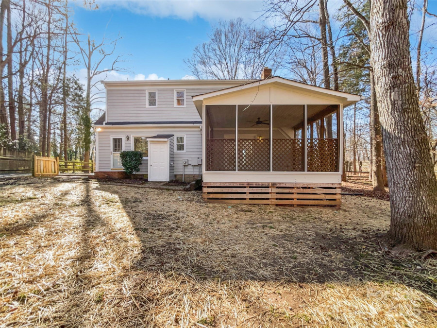 11430 Gelding Dr Charlotte, NC 28215