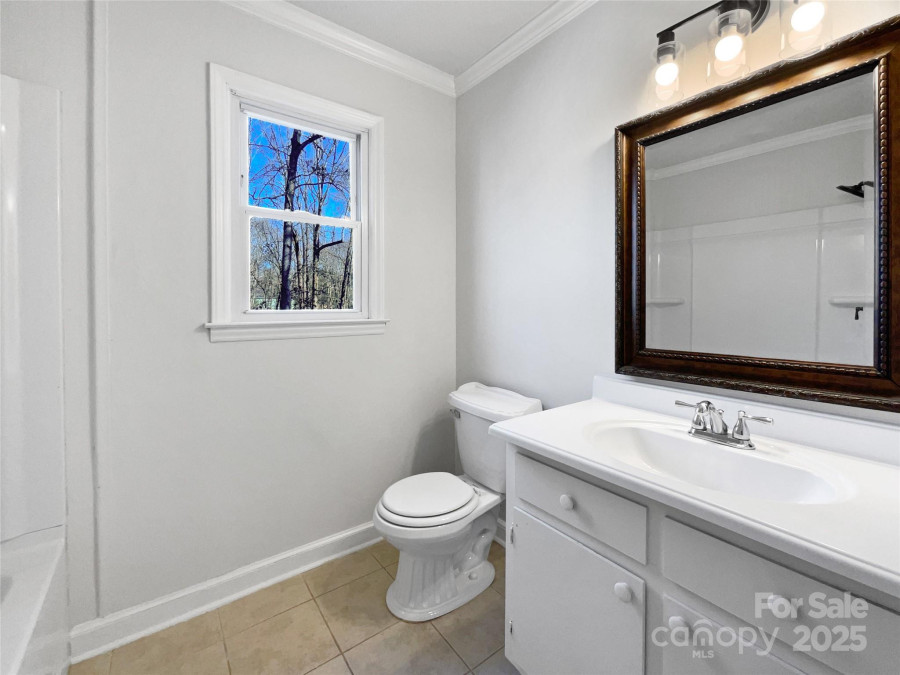 11430 Gelding Dr Charlotte, NC 28215