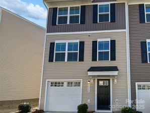 6324 Cutwater Cir Charlotte, NC 28269