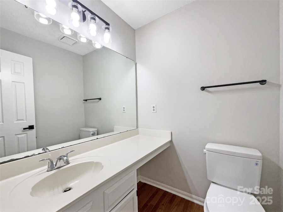 2650 Whisper Ridge Ln Matthews, NC 28105