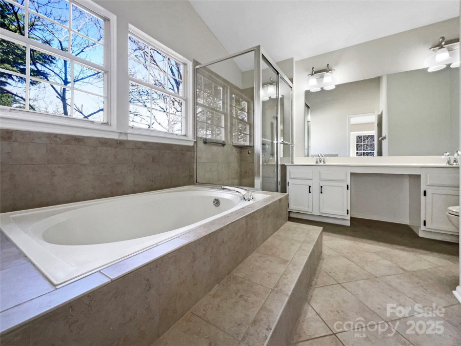 2650 Whisper Ridge Ln Matthews, NC 28105