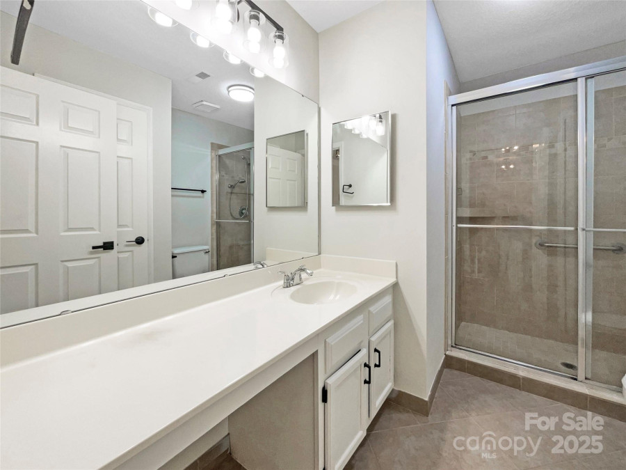 2650 Whisper Ridge Ln Matthews, NC 28105