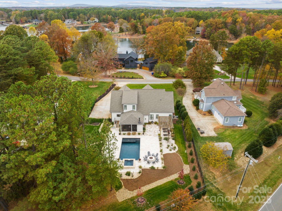 117 Yellow Jacket Cir Mooresville, NC 28117