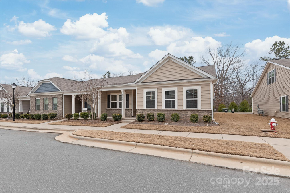 8500 Union Central Ct Waxhaw, NC 28173