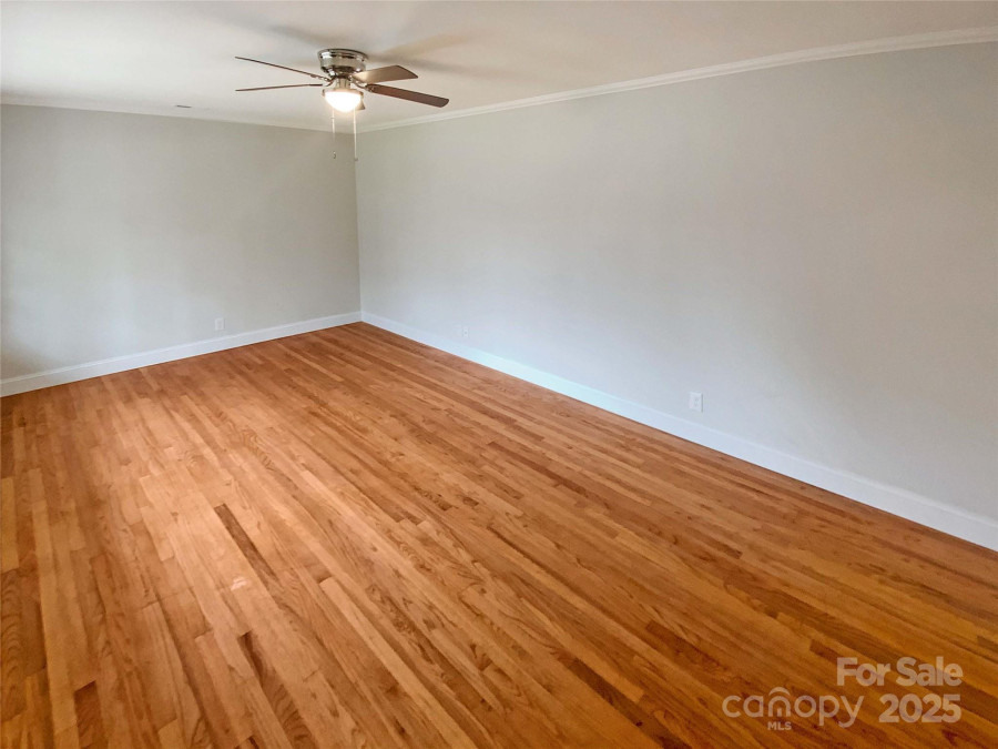 5680 Hillsdale St Fort Lawn, SC 29714