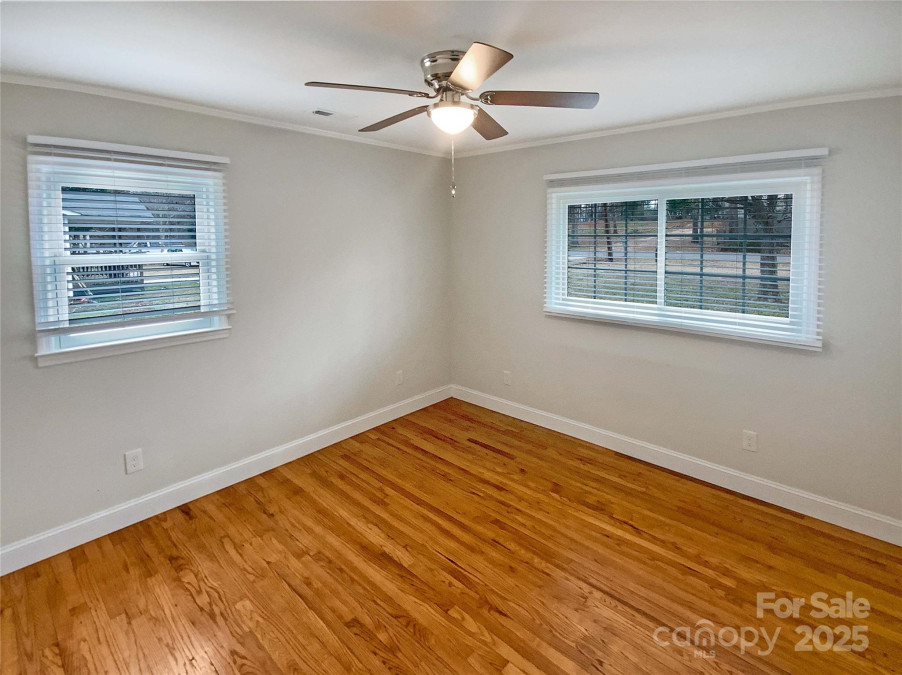 5680 Hillsdale St Fort Lawn, SC 29714