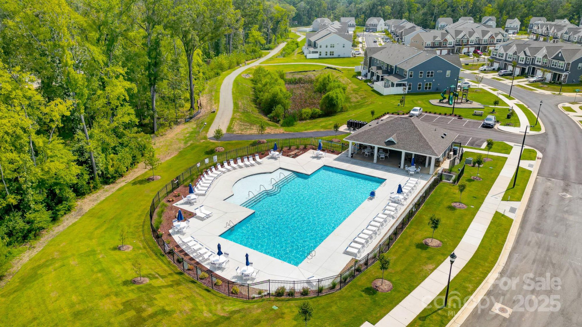 4242 Black Ct Harrisburg, NC 28075