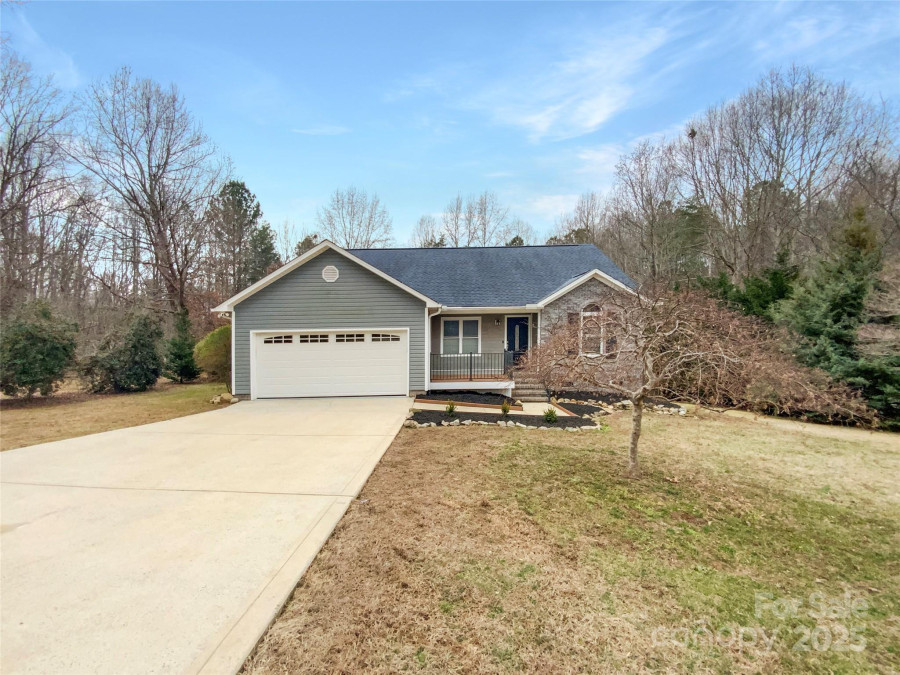 121 Purple Finch Ln Mooresville, NC 28117