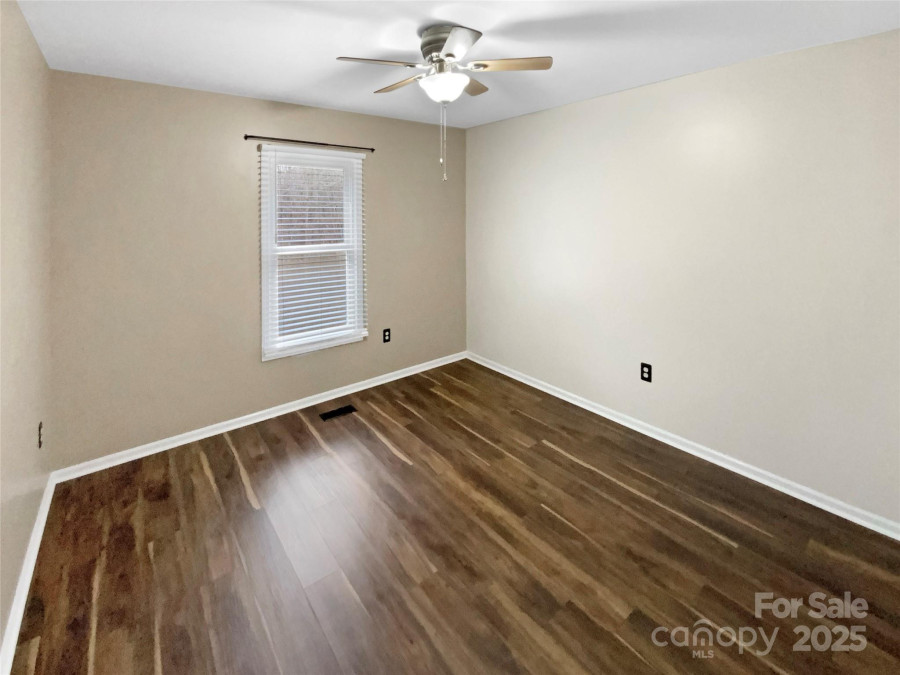 121 Purple Finch Ln Mooresville, NC 28117