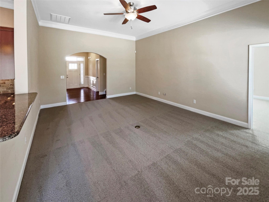 8804 Artesa Mill Ln Charlotte, NC 28214