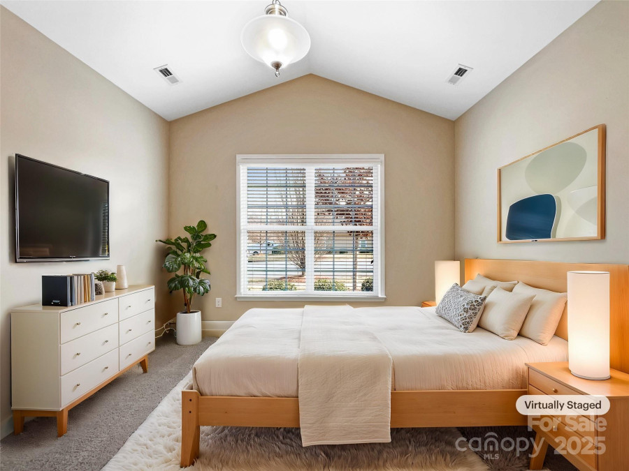 8804 Artesa Mill Ln Charlotte, NC 28214