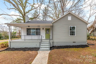 723 Wood St Statesville, NC 28677