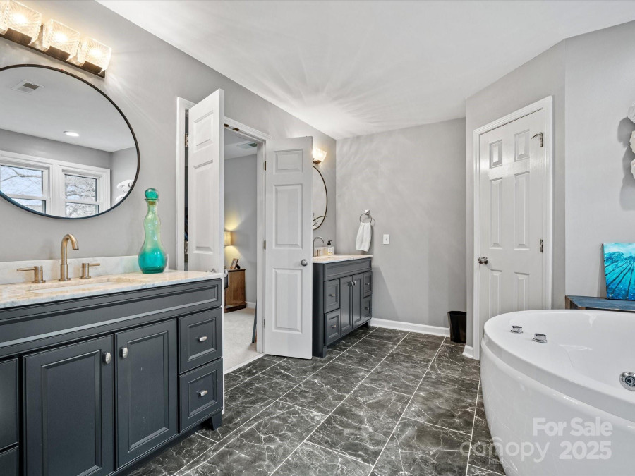 9743 Aegean Ct Huntersville, NC 28078