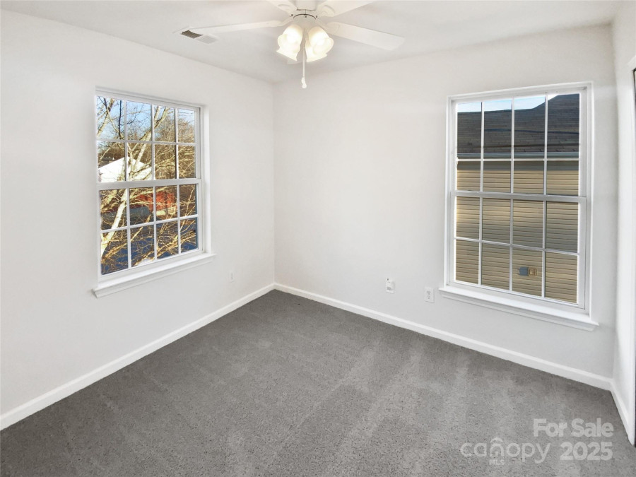 3161 Glen Robin Ct Charlotte, NC 28205
