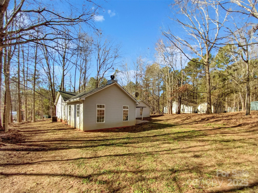 215 Creek View Rd Mooresville, NC 28117