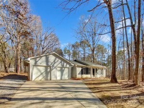215 Creek View Rd Mooresville, NC 28117