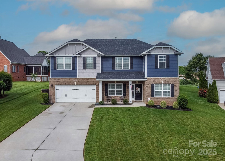 137 Tenth Green Ct Statesville, NC 28677