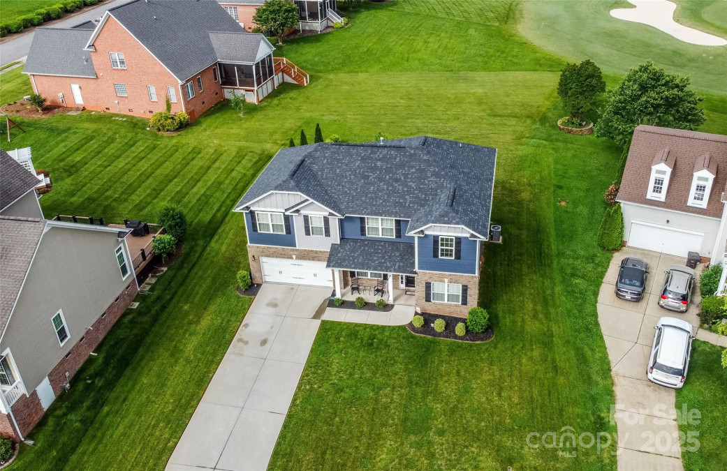 137 Tenth Green Ct Statesville, NC 28677