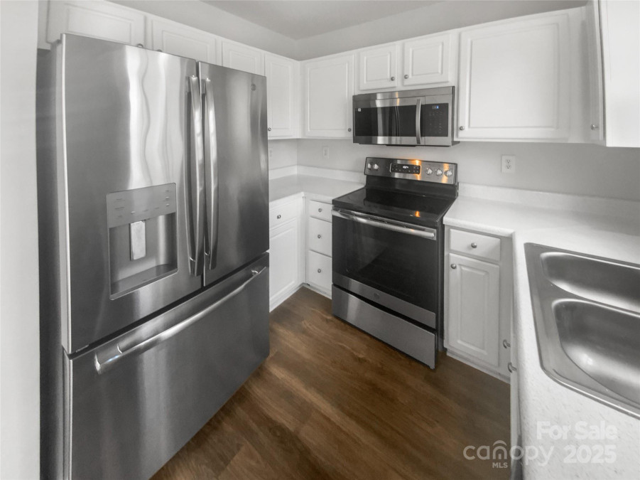 16837 Greenlawn Hills Ct Charlotte, NC 28213