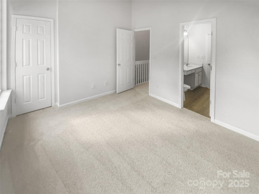 16837 Greenlawn Hills Ct Charlotte, NC 28213