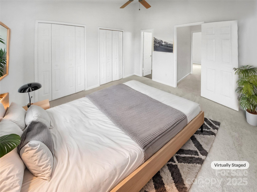 16837 Greenlawn Hills Ct Charlotte, NC 28213