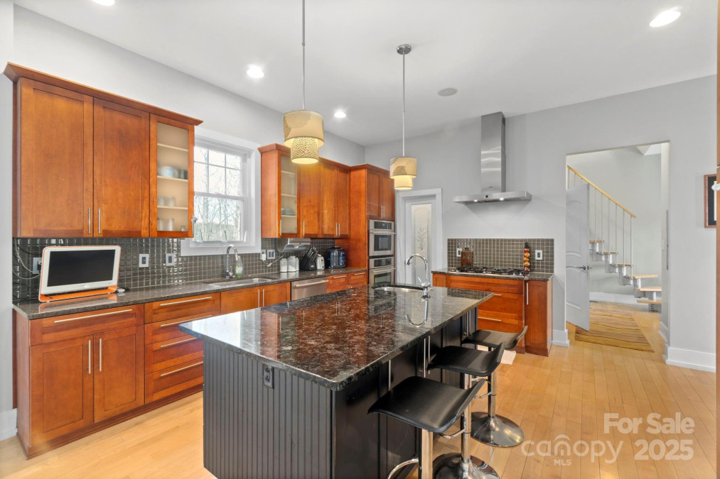 4915 Ardenwoods Dr Charlotte, NC 28215