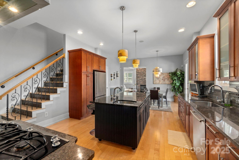 4915 Ardenwoods Dr Charlotte, NC 28215