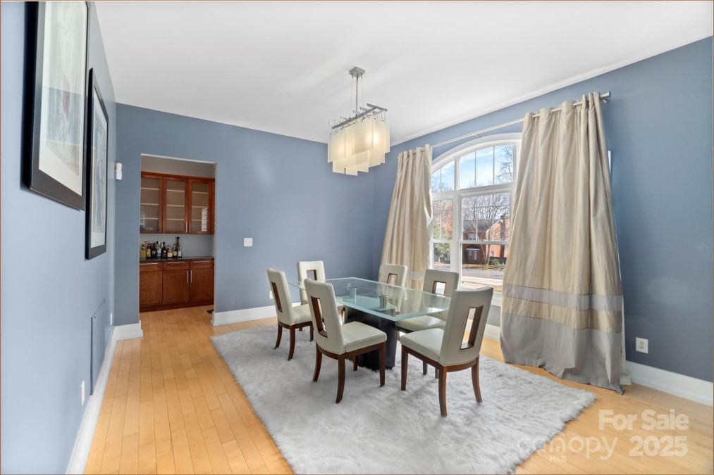 4915 Ardenwoods Dr Charlotte, NC 28215